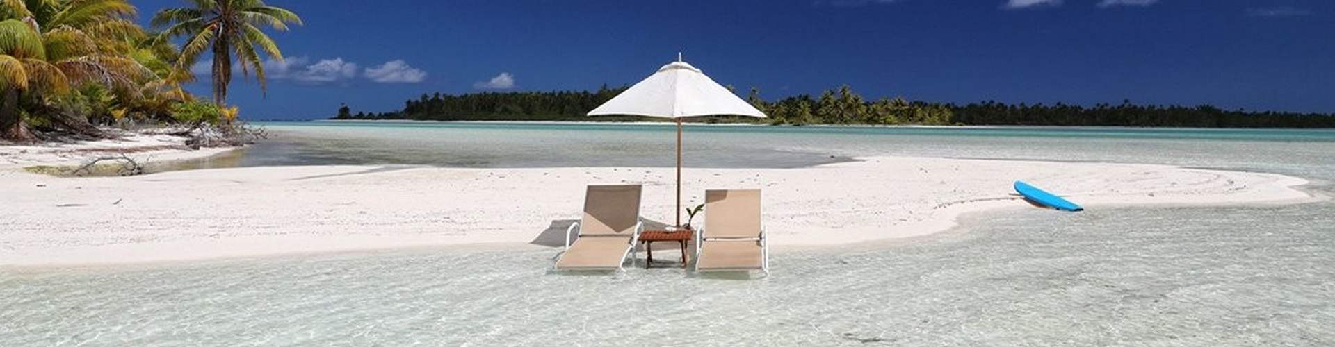 sunbed-beach-tupai-private-island